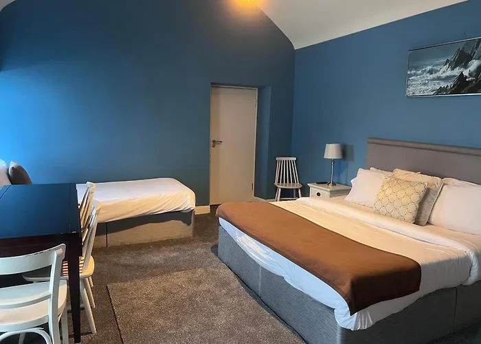 The Townhouse 3*