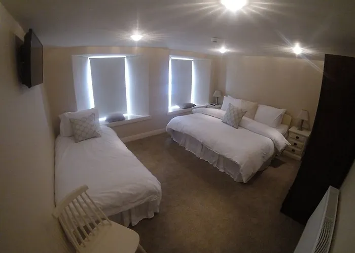The Townhouse 3* Milltown Malbay