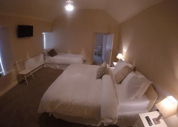 The Townhouse 3*