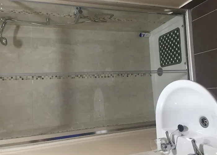 The Townhouse 3* Milltown Malbay